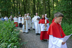 Festgottesdienst zum 1.000 Todestag des Heiligen Heimerads auf dem Hasunger Berg (Foto: Karl-Franz Thiede)